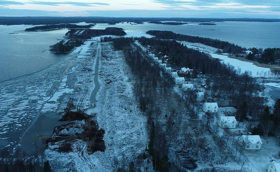 Rivning stenkistor och terrassering på Långgrundet, Norrbyskär.